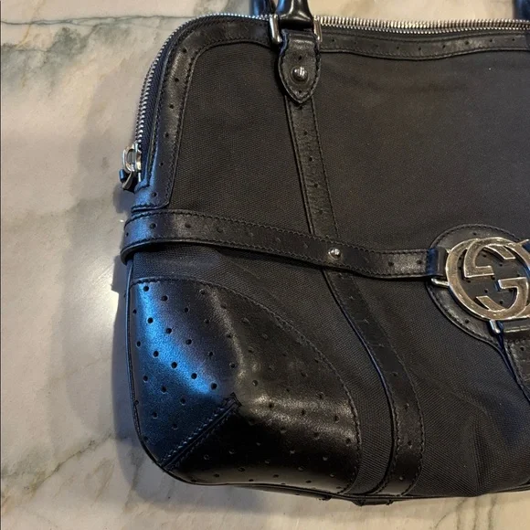 Gucci Interlocking G Reins Shoulder Bag - Picture 5 of 15